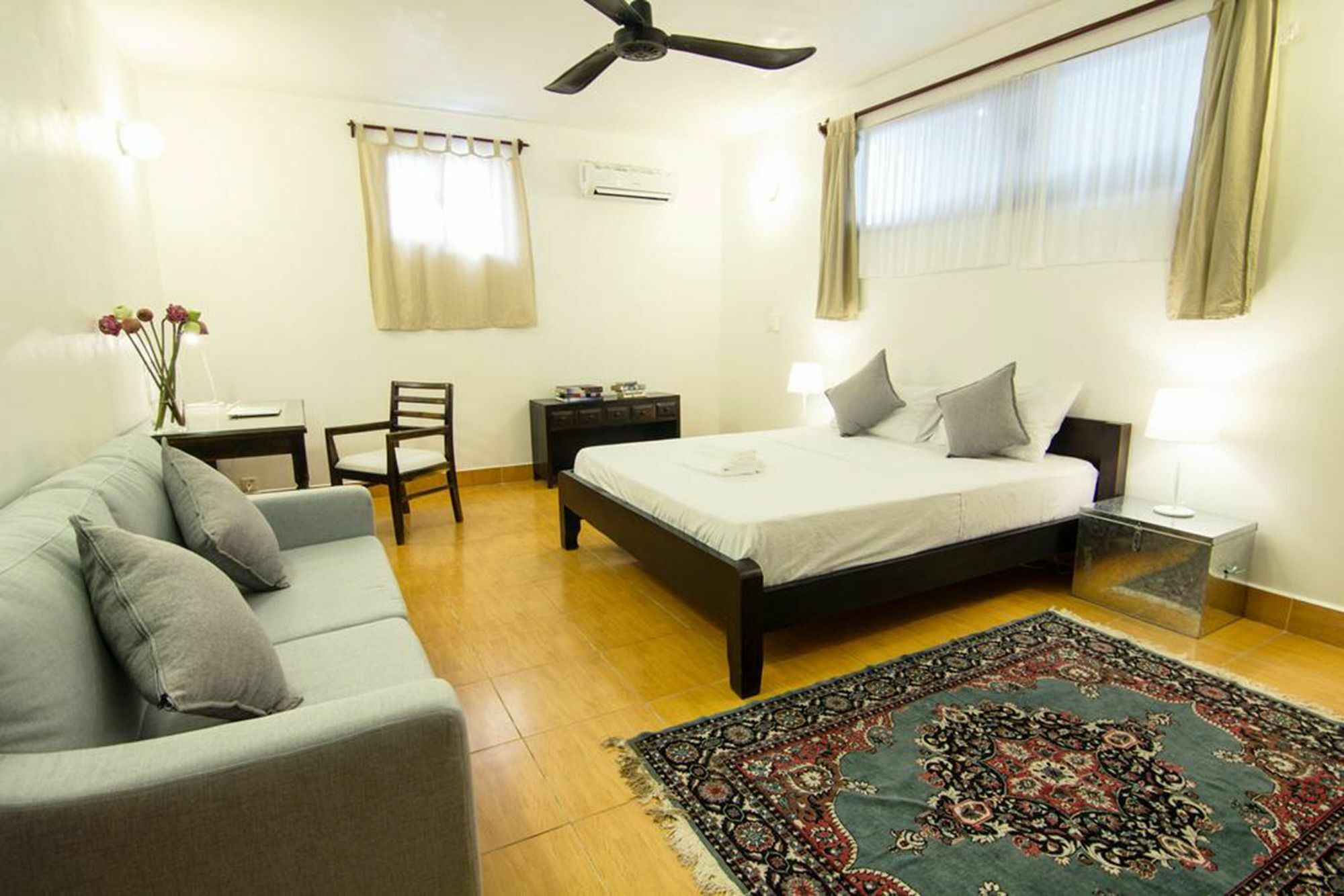 Yk Art House Hotel Phnom-Penh Buitenkant foto