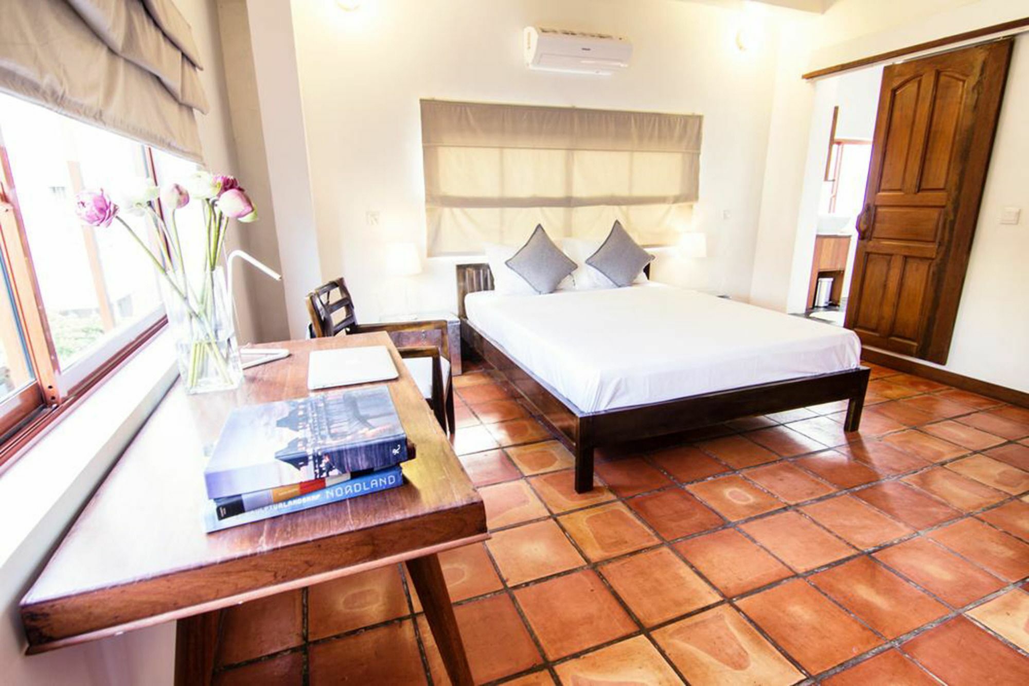 Yk Art House Hotel Phnom-Penh Buitenkant foto